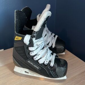 Bauer Supreme Youth Hockey Skates size Y8